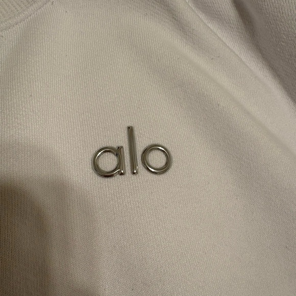 ALO Women’s White Crewneck Sweatshirt - Picture 3 of 3